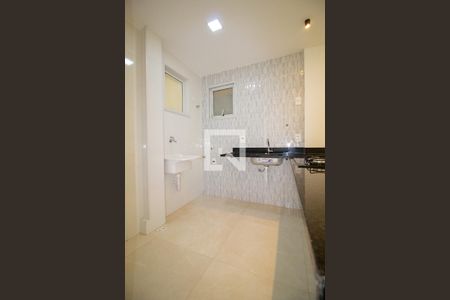 Cozinha  de apartamento para alugar com 1 quarto, 45m² em Leme, Rio de Janeiro