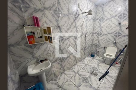 Banheiro de casa à venda com 2 quartos, 360m² em Conjunto Túnel Ibirité (Barreiro), Contagem