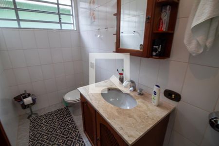 Casa à venda com 157m², 3 quartos e 3 vagas Casa à venda com 157m², 3 quartos e 3 vagasBanheiro da Suíte 3