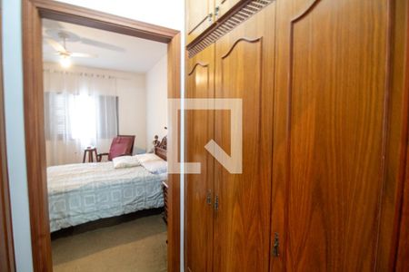 Casa à venda com 157m², 3 quartos e 3 vagas Casa à venda com 157m², 3 quartos e 3 vagasCloset da suíte 3