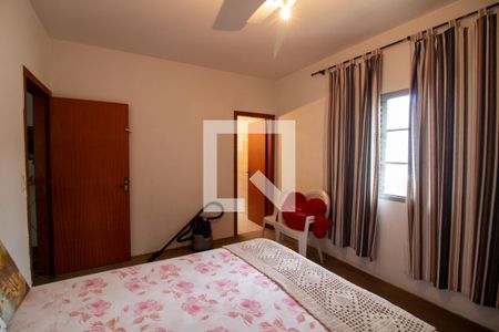 Casa à venda com 157m², 3 quartos e 3 vagas Casa à venda com 157m², 3 quartos e 3 vagasSuíte 2