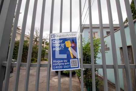 Casa à venda com 157m², 3 quartos e 3 vagas Casa à venda com 157m², 3 quartos e 3 vagasPlaquinha