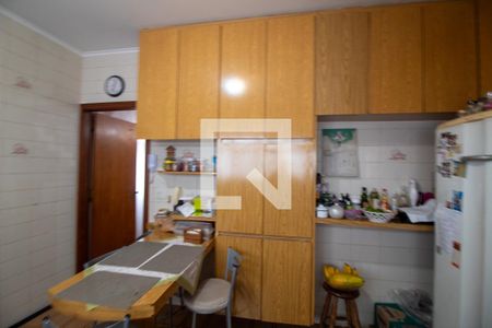 Casa à venda com 157m², 3 quartos e 3 vagas Casa à venda com 157m², 3 quartos e 3 vagasCozinha