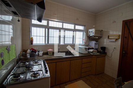 Casa à venda com 157m², 3 quartos e 3 vagas Casa à venda com 157m², 3 quartos e 3 vagasCozinha