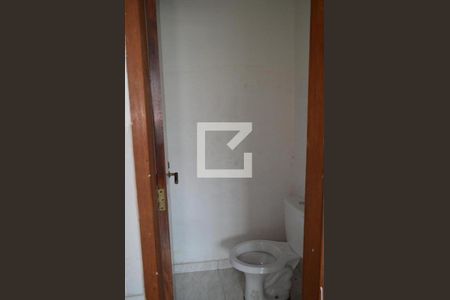 Lavabo de casa para alugar com 1 quarto, 60m² em Jardim Santa Teresinha, São Paulo