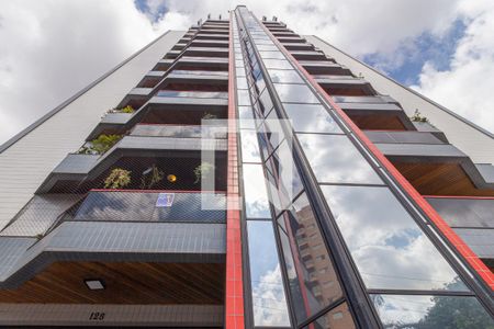 Apartamento à venda com 400m², 4 quartos e 3 vagas Apartamento à venda com 400m², 4 quartos e 3 vagasFachada