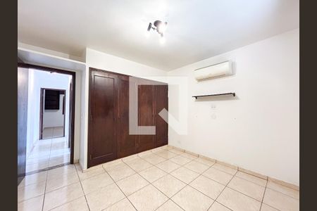 Quarto 1 de casa à venda com 2 quartos, 125m² em Capela do Socorro, São Paulo