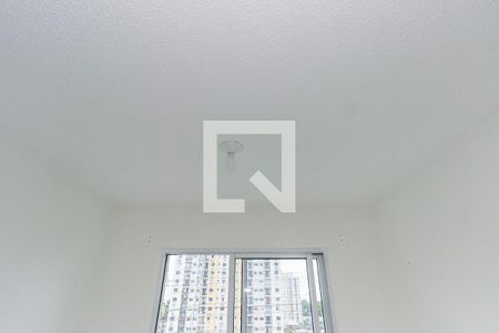 Sala de apartamento para alugar com 2 quartos, 50m² em Parada de Lucas, Rio de Janeiro