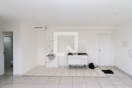 Sala de apartamento para alugar com 1 quarto, 40m² em Sítio da Figueira, São Paulo