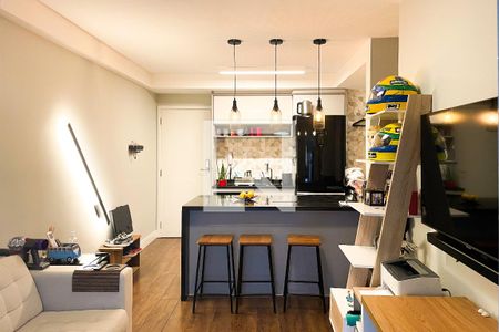 Sala/Cozinha de apartamento à venda com 1 quarto, 45m² em Pinheiros, São Paulo