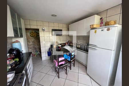 Cozinha de casa à venda com 4 quartos, 160m² em Eldorado, Contagem