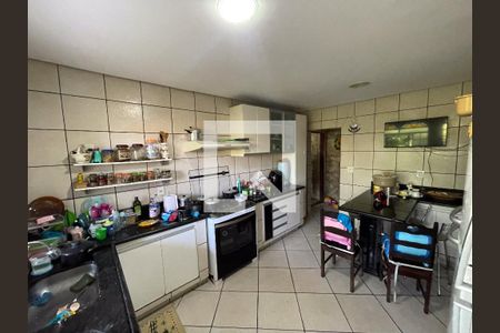 Cozinha de casa à venda com 4 quartos, 160m² em Eldorado, Contagem