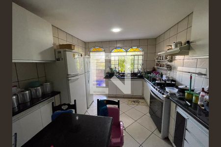 Cozinha de casa à venda com 4 quartos, 160m² em Eldorado, Contagem