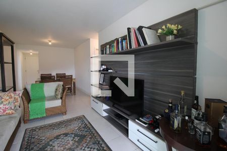 Sala de apartamento para alugar com 2 quartos, 80m² em Barra da Tijuca, Rio de Janeiro