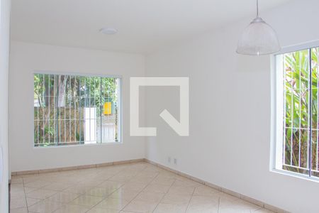 Sala de casa para alugar com 3 quartos, 200m² em Jardim Bonfiglioli, São Paulo