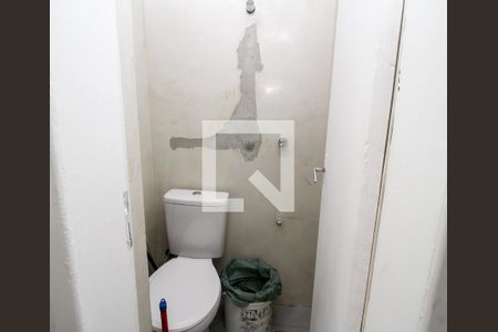 Banheiro de Serviço de apartamento à venda com 3 quartos, 97m² em Santo Antônio, Belo Horizonte
