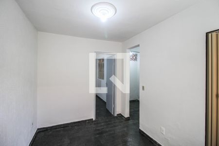 Sala de apartamento para alugar com 1 quarto, 35m² em Vila Emil, Mesquita