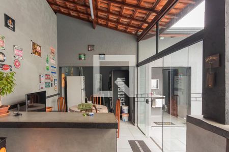Casa à venda com 200m², 3 quartos e 4 vagasSala/Cozinha