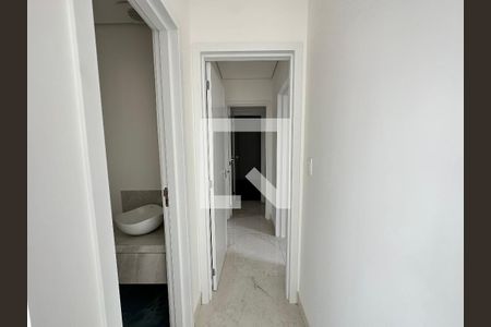 Corredor de apartamento à venda com 3 quartos, 95m² em Ana Lúcia, Belo Horizonte