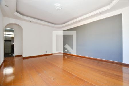 Sala de apartamento para alugar com 3 quartos, 90m² em Vila Suzana, Belo Horizonte