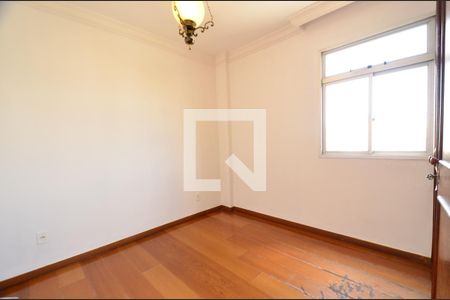 Quarto2 de apartamento para alugar com 3 quartos, 90m² em Vila Suzana, Belo Horizonte