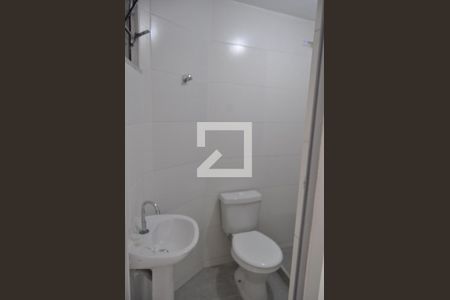 Banheiro de casa para alugar com 2 quartos, 35m² em Engenho de Dentro, Rio de Janeiro