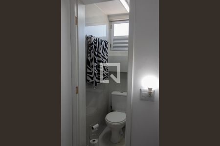 Banheiro  de kitnet/studio à venda com 1 quarto, 29m² em Vila Polopoli, São Paulo