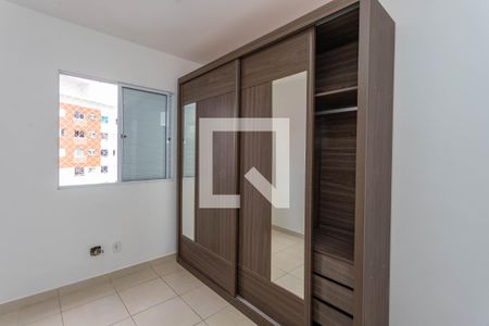 Quarto 1  de apartamento para alugar com 2 quartos, 44m² em Canhema, Diadema