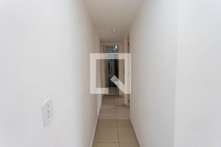 Corredor  de apartamento para alugar com 2 quartos, 44m² em Canhema, Diadema