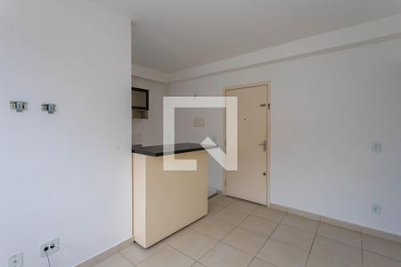 Sala  de apartamento para alugar com 2 quartos, 44m² em Canhema, Diadema