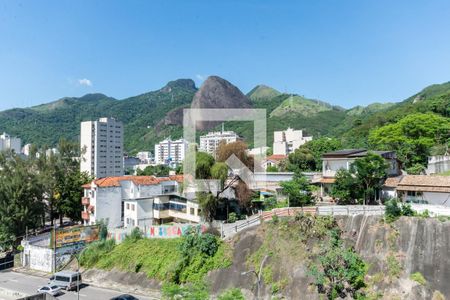 Vista de apartamento à venda com 2 quartos, 59m² em Grajau, Rio de Janeiro
