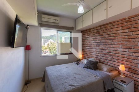 Quarto 1 de apartamento à venda com 2 quartos, 59m² em Grajau, Rio de Janeiro
