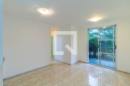 Sala de apartamento à venda com 3 quartos, 70m² em Rio Pequeno, São Paulo
