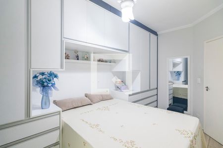 Quarto 1 de apartamento para alugar com 2 quartos, 46m² em Vila Vitória, Santo André