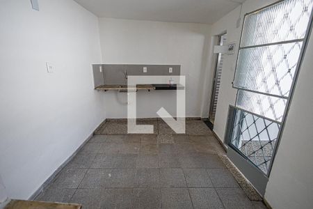 Cozinha de casa para alugar com 1 quarto, 80m² em São Paulo, Belo Horizonte