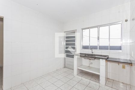 Cozinha de casa para alugar com 1 quarto, 70m² em Vila Santa Teresa (zona Sul), São Paulo