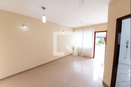 Sala de casa de condomínio para alugar com 4 quartos, 159m² em Parque São Luís, Taubaté