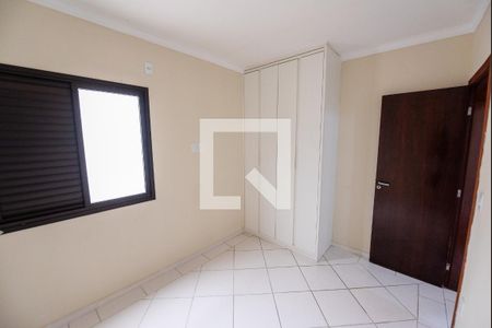 Quarto 1 de casa de condomínio para alugar com 4 quartos, 159m² em Parque São Luís, Taubaté