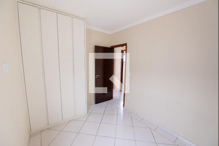 Quarto 1 de casa de condomínio para alugar com 4 quartos, 159m² em Parque São Luís, Taubaté