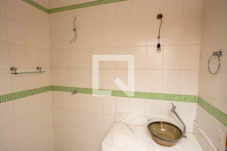 Casa à venda com 140m², 3 quartos e 2 vagas Casa à venda com 140m², 3 quartos e 2 vagasBanheiro da Suíte