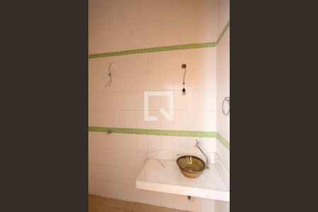 Casa à venda com 140m², 3 quartos e 2 vagas Casa à venda com 140m², 3 quartos e 2 vagasBanheiro da Suíte