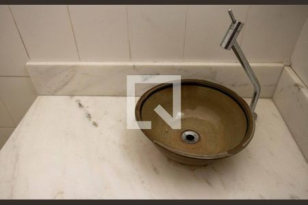 Casa à venda com 140m², 3 quartos e 2 vagas Casa à venda com 140m², 3 quartos e 2 vagasBanheiro da Suíte