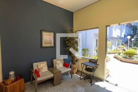 Casa à venda com 140m², 3 quartos e 2 vagas Casa à venda com 140m², 3 quartos e 2 vagasHall social