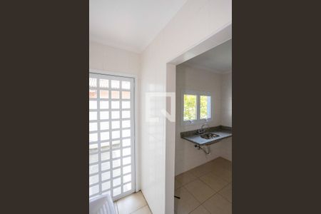 Casa à venda com 140m², 3 quartos e 2 vagas Casa à venda com 140m², 3 quartos e 2 vagasÁrea de Serviço