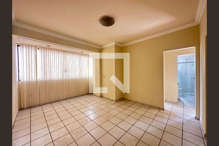 Sala de apartamento para alugar com 2 quartos, 70m² em Serra, Belo Horizonte