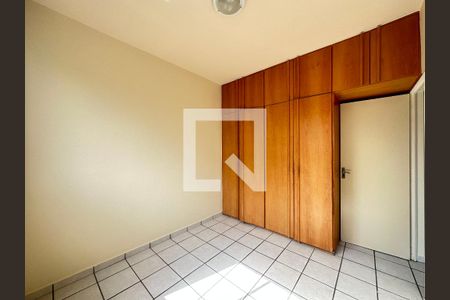 Quarto 2 de apartamento para alugar com 2 quartos, 70m² em Serra, Belo Horizonte