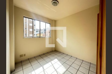 Quarto 2 de apartamento para alugar com 2 quartos, 70m² em Serra, Belo Horizonte