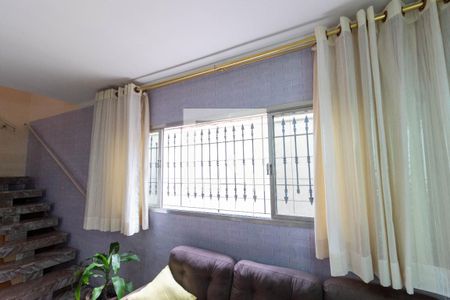 Sala de casa à venda com 3 quartos, 200m² em Jardim Popular, São Paulo