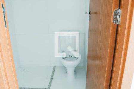 Banheiro de apartamento à venda com 1 quarto, 25m² em Vila Mazzei, São Paulo