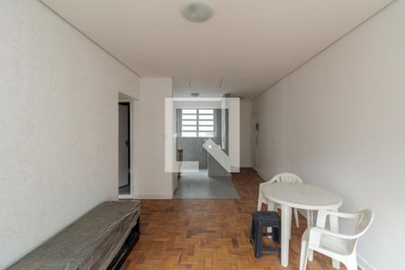 Sala de apartamento à venda com 2 quartos, 68m² em Vila Buarque, São Paulo